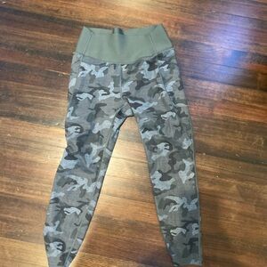 GAP Women's Camouflage Leggings